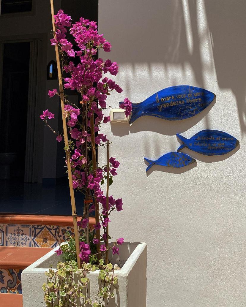 Casa Vacanza Le Tre Sorelle Vietri Exteriör bild